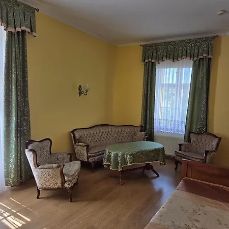 Palac Makowice * Świdnica