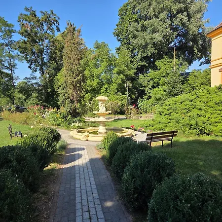 Palac Makowice Hotel *